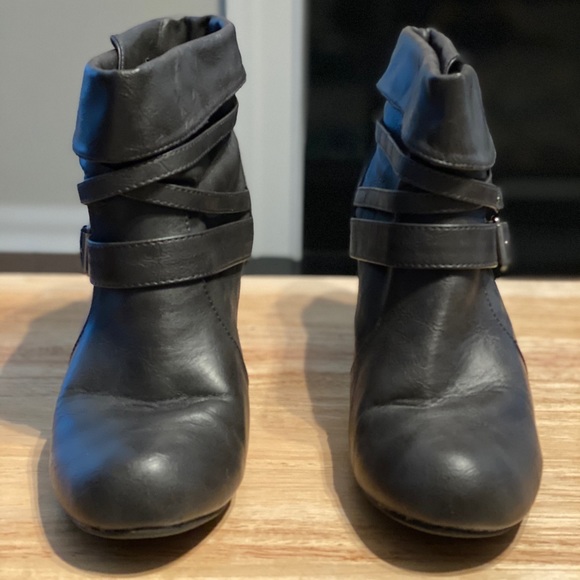 Madden Girl Shoes - Grey Madden Girl Sensyy (Paris) Boots